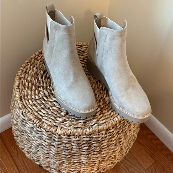 Dolce Vita boots shoe size 9 - Picture 3 of 8